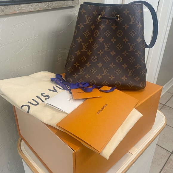 Louis Vuitton Handbags - Louis Vuitton